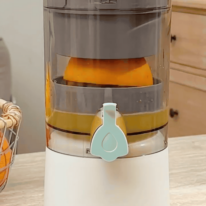 Portable Citrus Juicer